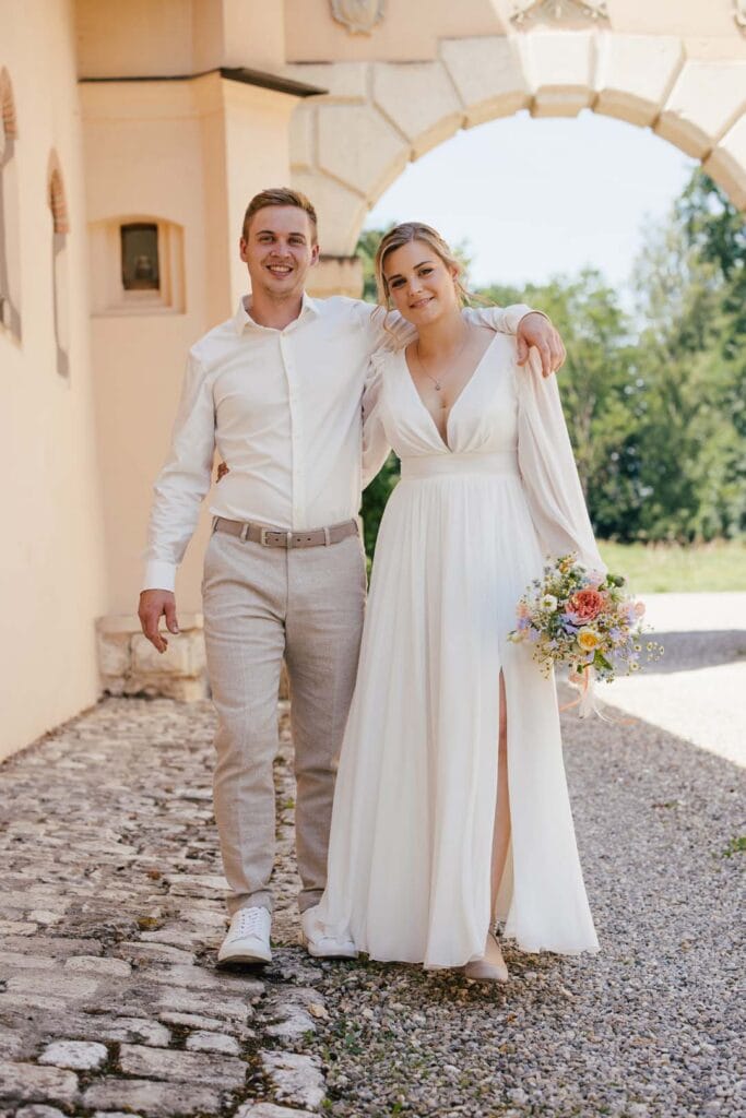 Braut und Bräutigam bei Hochzeit in Lauingen fotografiert von Saskia Römer.